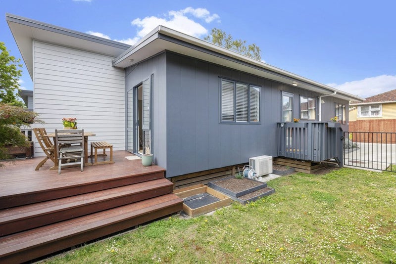10A Toatoa Place, Mangere Bridge, Auckland - Carousel 2