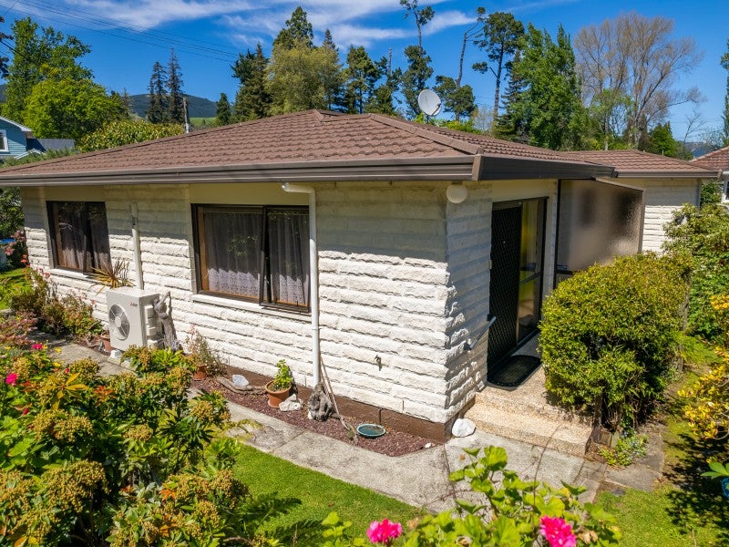 10 Hobhouse Street, Stoke, Nelson - Carousel 2