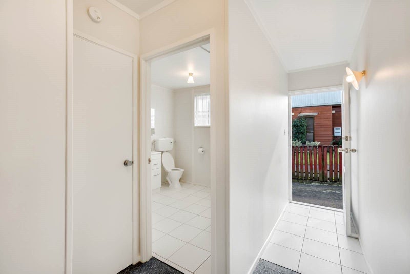 4/28 Saxon Street, Waterview, Auckland - Carousel 10
