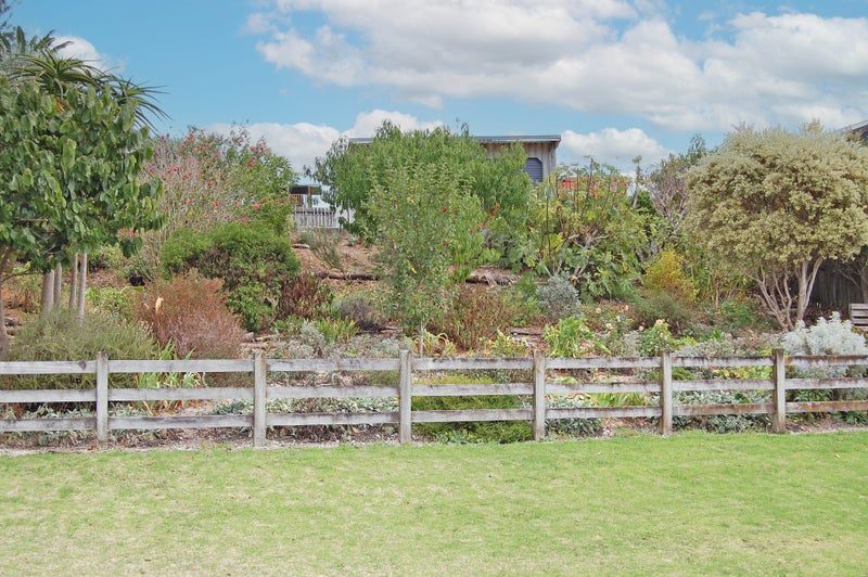 17 Marshall Road, Kaiwaka - Carousel 2