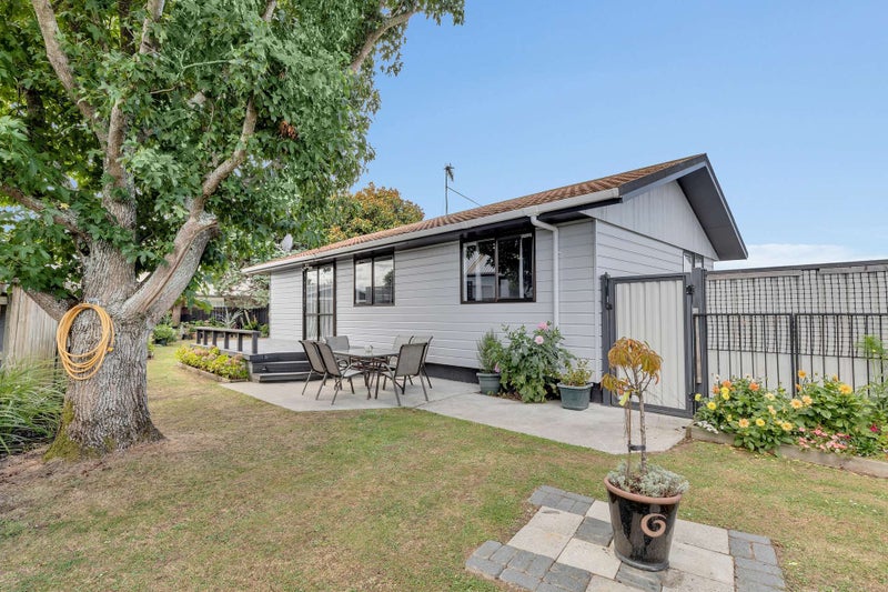 6 Mercury Street, Milson, Palmerston North - Carousel 1