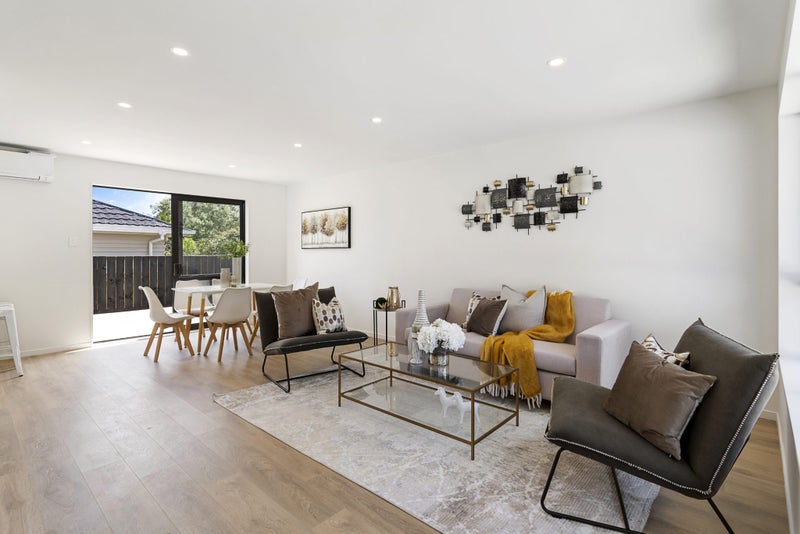 88A Sylvan Crescent, Te Atatu South, Auckland - Carousel 2