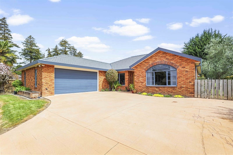 9 Nottingham Drive, Hamilton East, Hamilton - Carousel 1