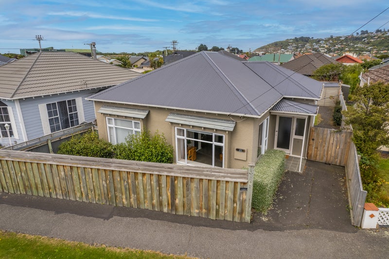 5 Hargest Crescent, Saint Kilda, Dunedin - Carousel 1