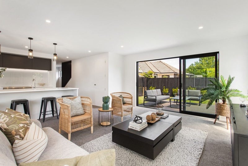 92 Memorial Avenue, Ilam, Christchurch - Carousel 2