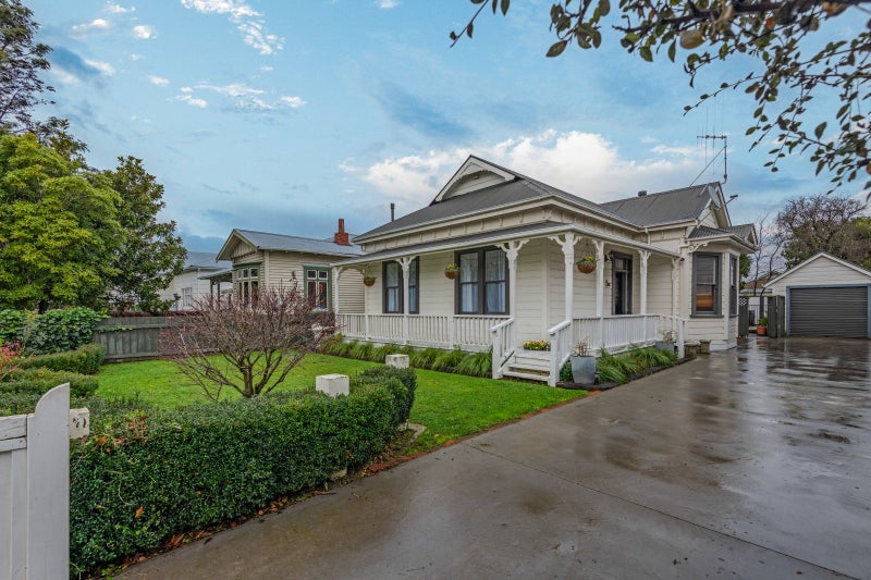 16 Worcester Street, West End, Palmerston North - Carousel 1