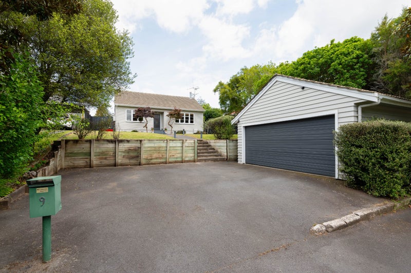 9 Plunket Terrace, Hamilton East, Hamilton - Carousel 2