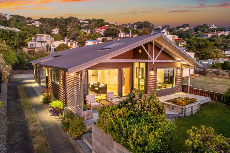 43 Moana Road, Plimmerton, Porirua - Carousel 2