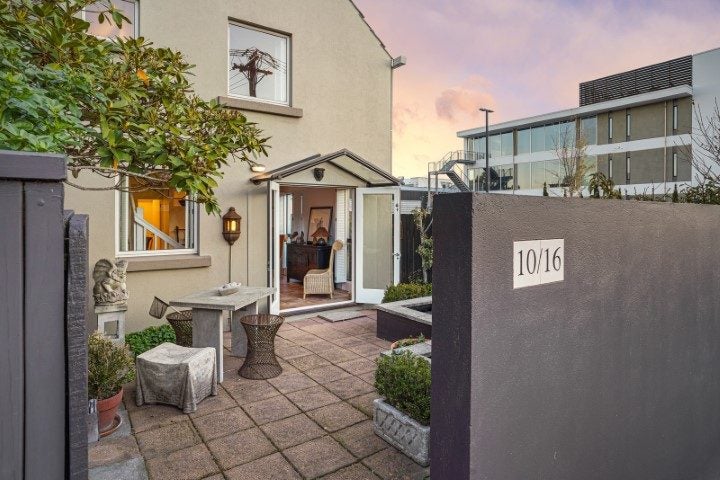 10/16 Derby Street, St Albans, Christchurch - Carousel 11