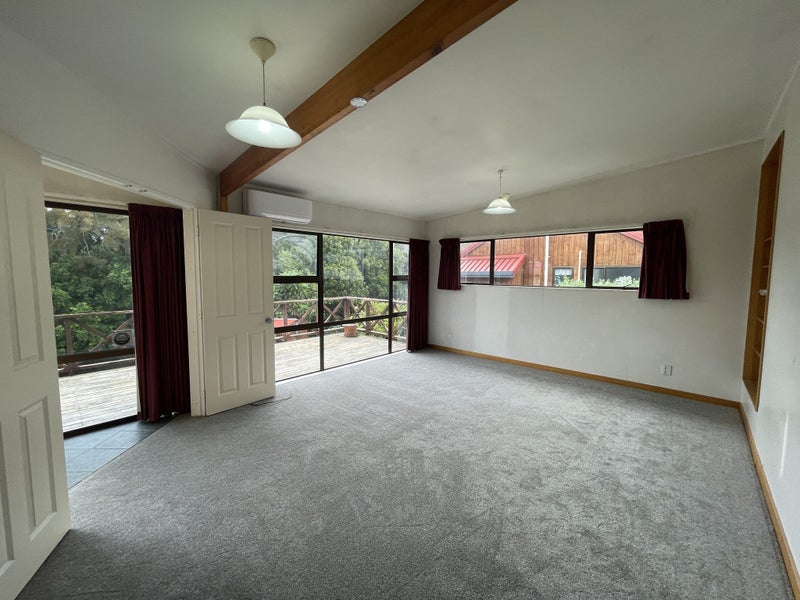 50 Eugenia Rise, Totara Heights, Auckland - Carousel 2