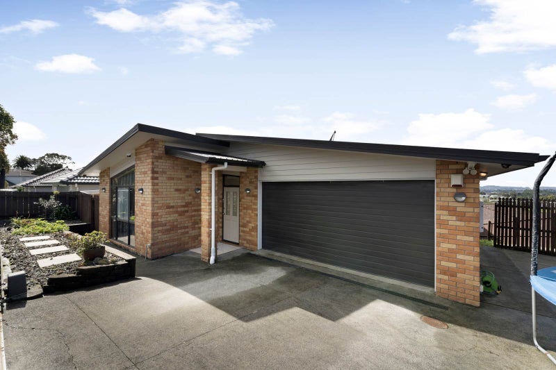 12 Cityview Place, Massey, Auckland - Carousel 2