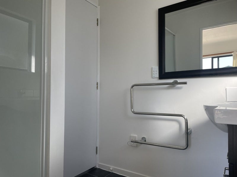 1015 Southland Road, Raureka, Hastings - Carousel 10