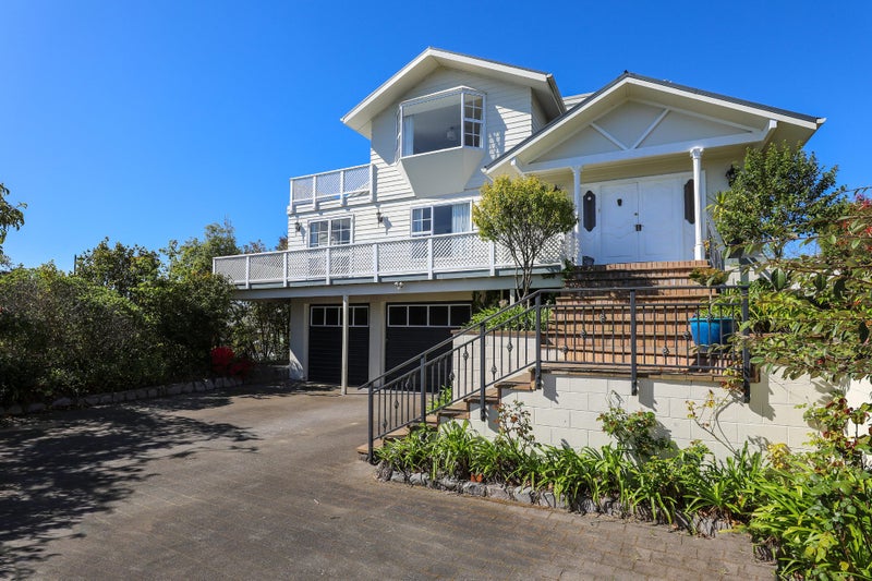 20 Sunset Street, Hilltop, Taupo - Carousel 2