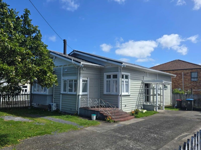 7 Pine Street, Mount Eden, Auckland - Carousel 1