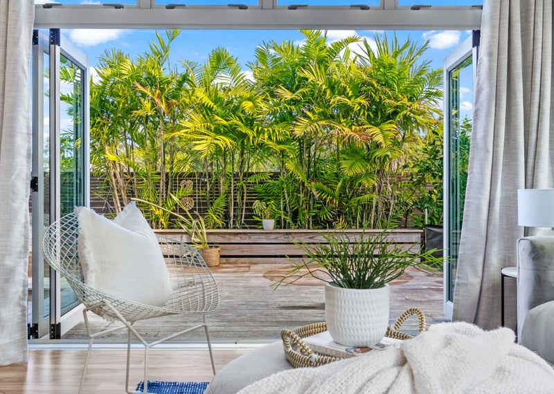 11F Clearwater Cove, West Harbour, Auckland - Carousel 1