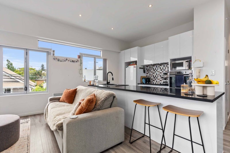 1/12 Ruskin Street, Parnell, Auckland - Carousel 1