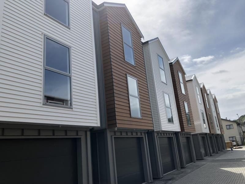 6/3 Rotoiti Street, Johnsonville, Wellington - Carousel 1