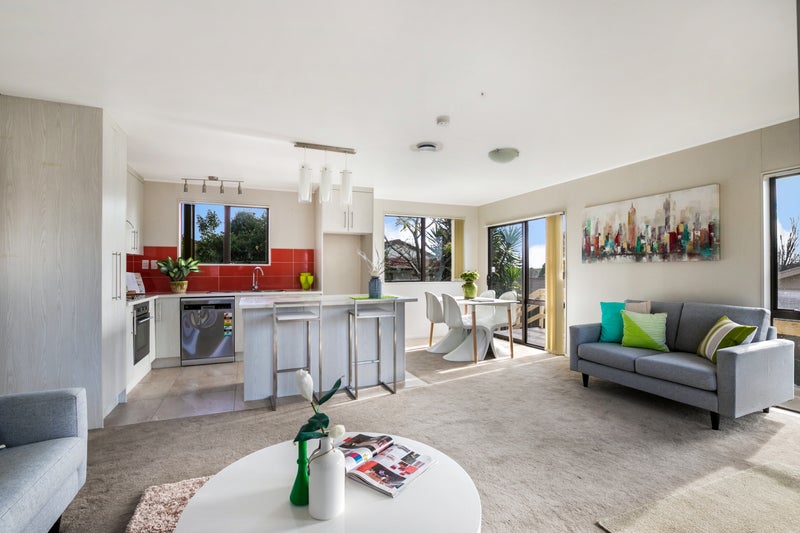 2/1 Rebecca Rise, Weymouth, Auckland - Carousel 2