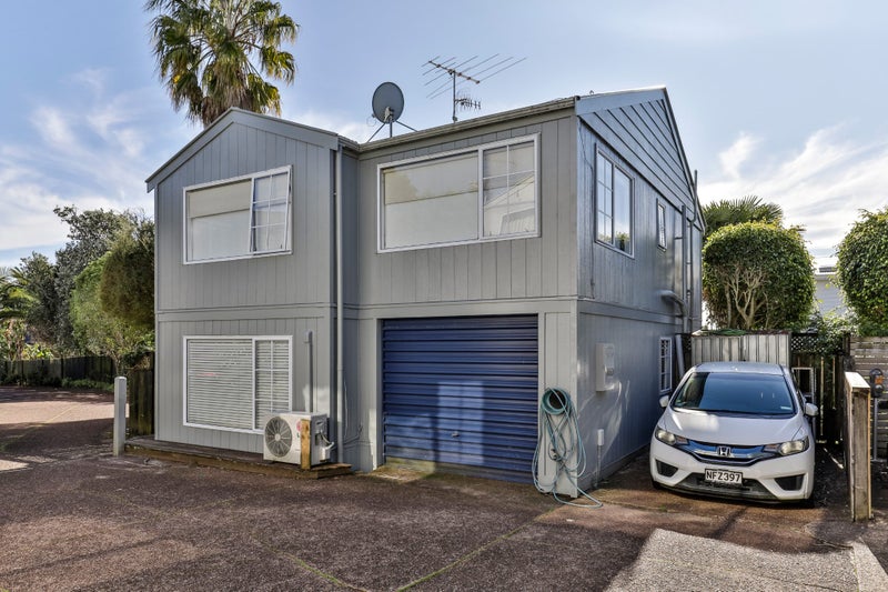 8/66 Larchwood Avenue, Westmere, Auckland - Carousel 18