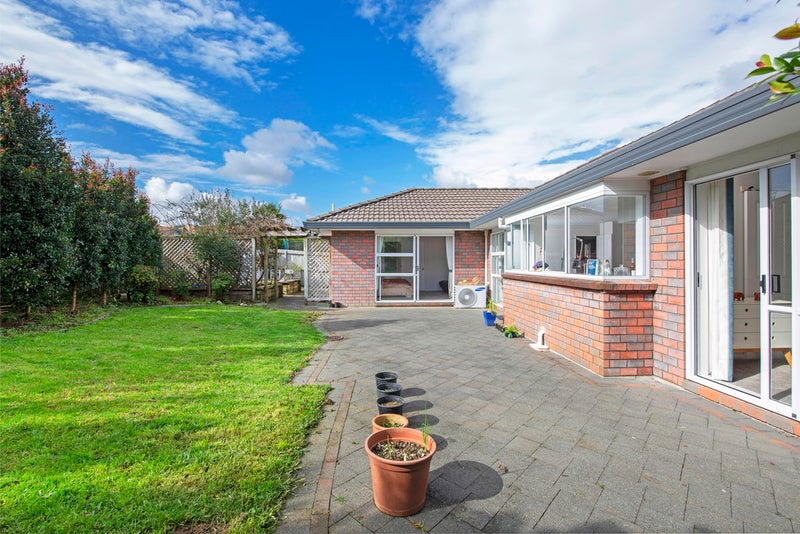 118 Golfland Dr, Golflands, Manukau - Carousel 2