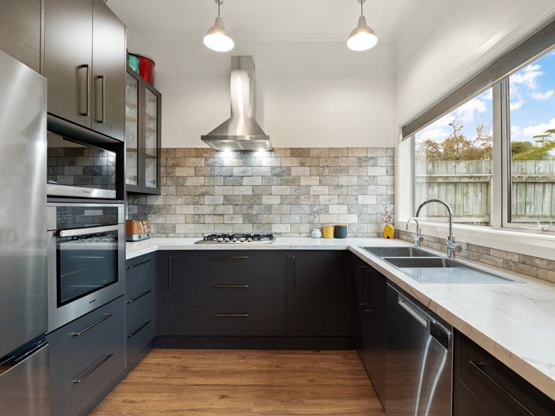 20 Orbell Street, Dalmore, Dunedin - Carousel 2