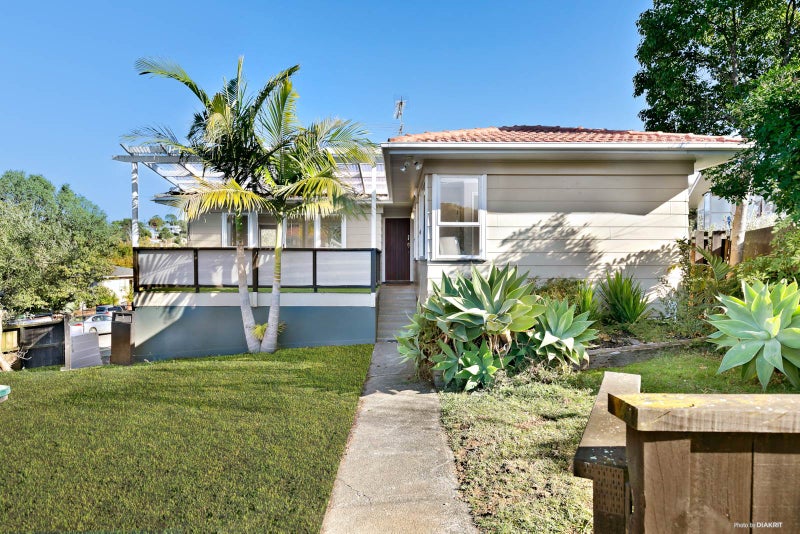 29 Cheval Drive, Totara Vale, Auckland - Carousel 2