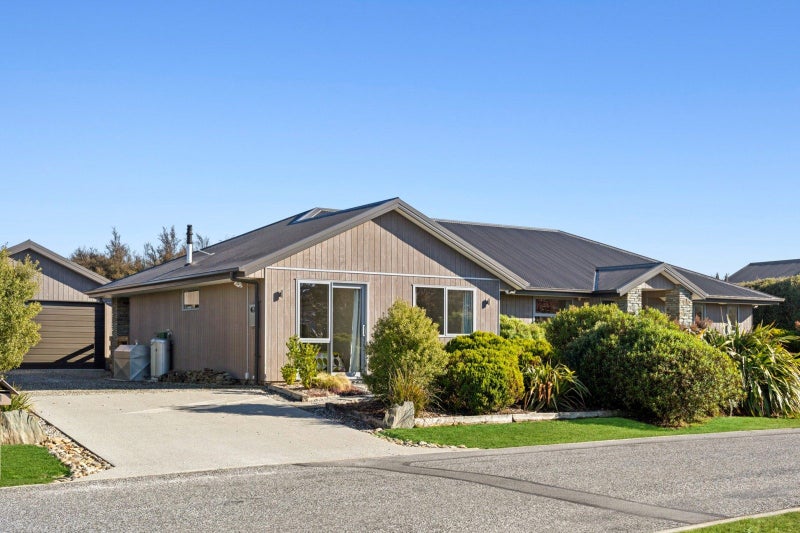 11 Hikuwai Drive, Albert Town, Wanaka - Carousel 2