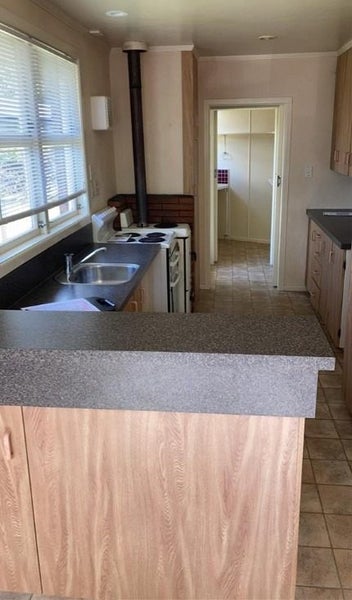 22 Paulette Place, Queenwood, Hamilton - Carousel 2