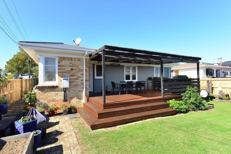 146 Rifle Range Road, Dinsdale, Hamilton - Carousel 2