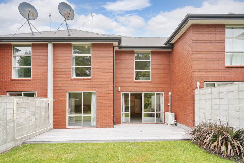 7 Athol Terrace, Upper Riccarton, Christchurch - Carousel 2