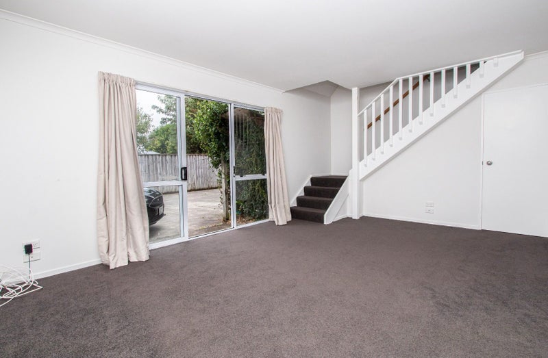 164B Old Farm Road, Hamilton East, Hamilton - Carousel 2