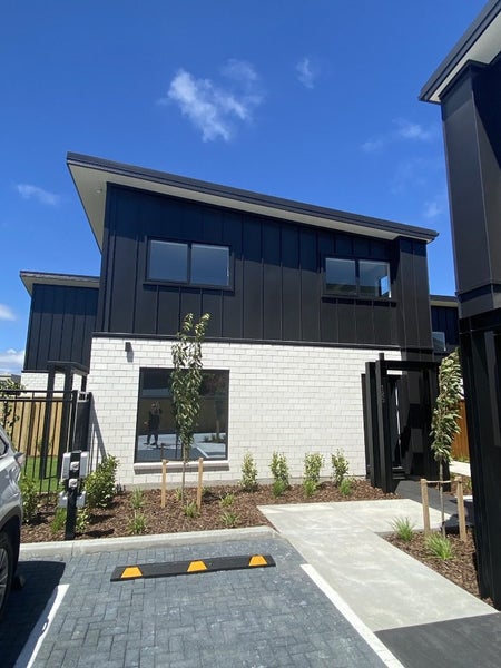 1/125 Papanui Road, Merivale, Christchurch - Carousel 1