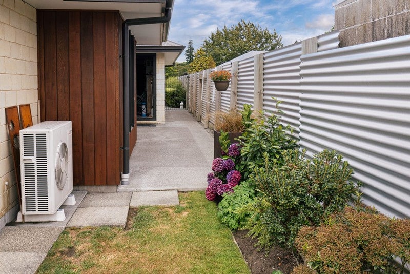 131 WALNUT AVENUE, Allenton, Ashburton - Carousel 23