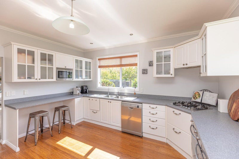 4 Porritt Street, Saint Johns Hill, Whanganui - Carousel 2