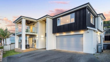 12 Mettam Drive, Swanson, Auckland - Carousel 1