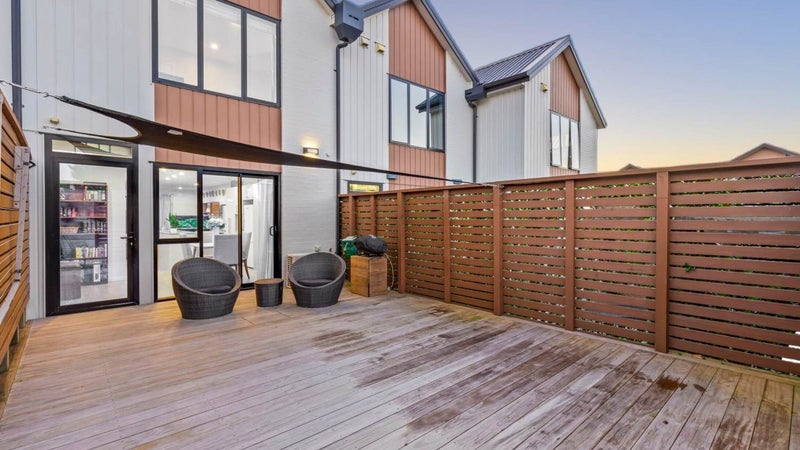 6 Orca Drive, Stanmore Bay, Whangaparaoa - Carousel 1