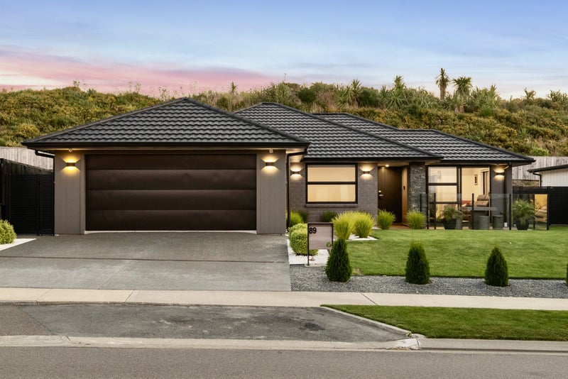 89 Queen Charlotte Drive, Aotea, Porirua - Carousel 1