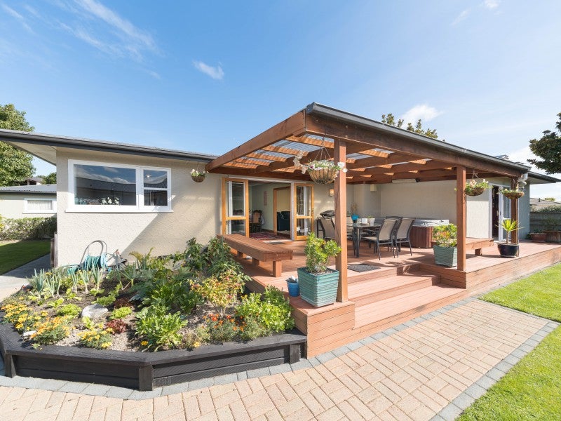 2 Woodstock Place, Hokowhitu, Palmerston North - Carousel 1