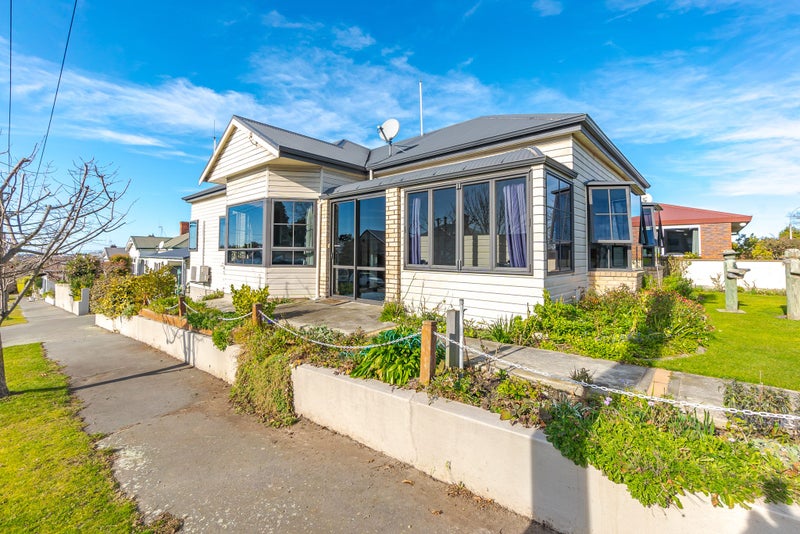 81 Avenue Road, West End, Timaru - Carousel 1