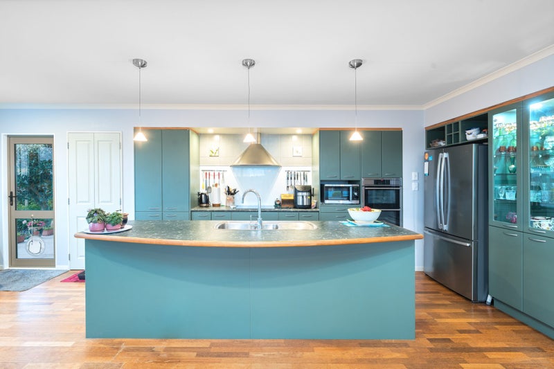 1 Sandhurst Rise, Henderson, Auckland - Carousel 2