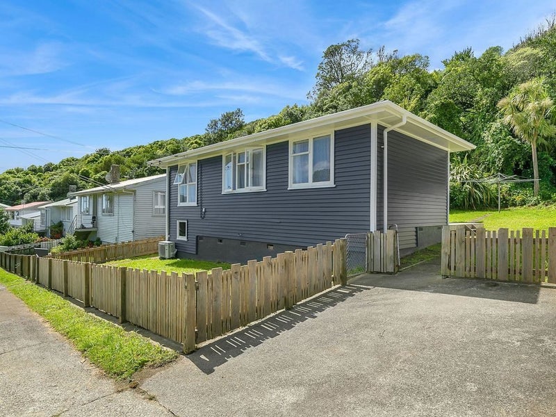38 Cardiff Crescent, Cannons Creek, Porirua - Carousel 13