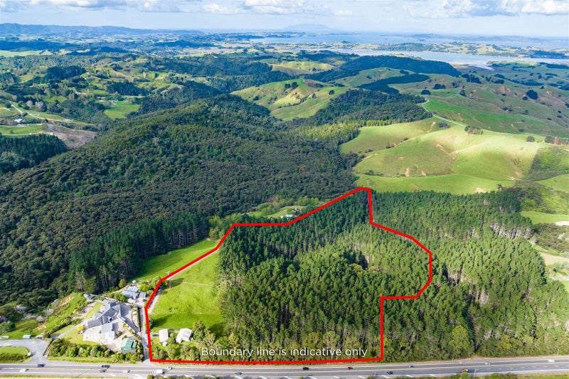 1086 Pohuehue Road, Warkworth - Carousel 1