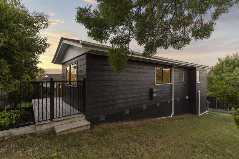 1/19 Holmes Drive, West Harbour, Auckland - Carousel 42