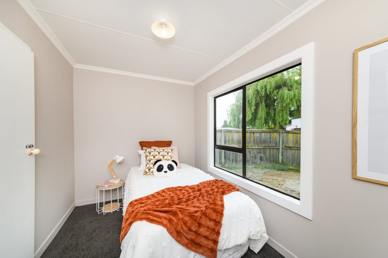 8 Coromandel Court, Roslyn, Palmerston North - Carousel 12