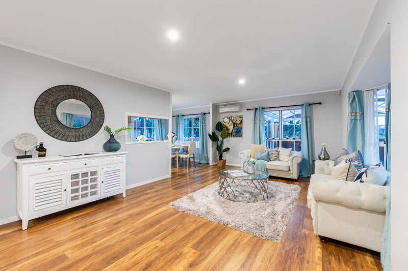 12 Nedlands Place, Burswood, Auckland - Carousel 2