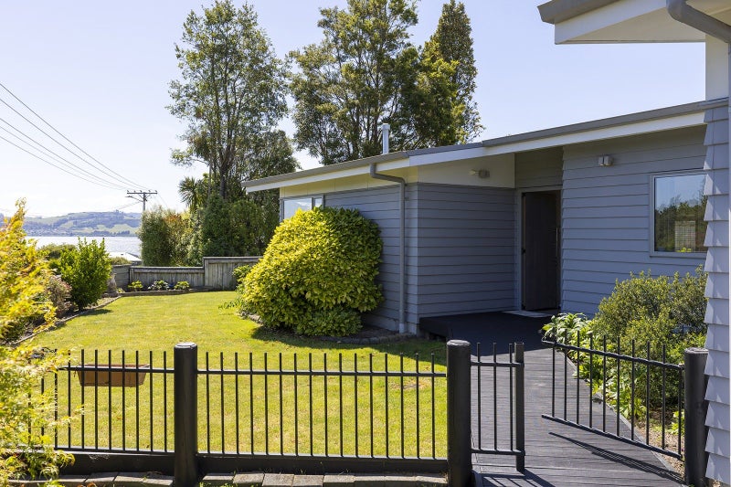 2/30 Ingle Avenue, Waipahihi, Taupō - Carousel 2