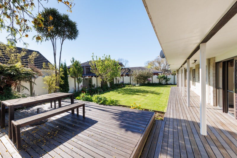 27 Aintree Crescent, Awapuni, Palmerston North - Carousel 1