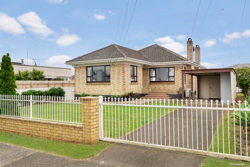 1/42 Central Avenue, Papatoetoe, Auckland - Carousel 1