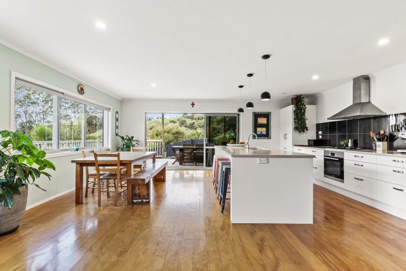 127 Te Tutu Street, Whangamata - Carousel 2