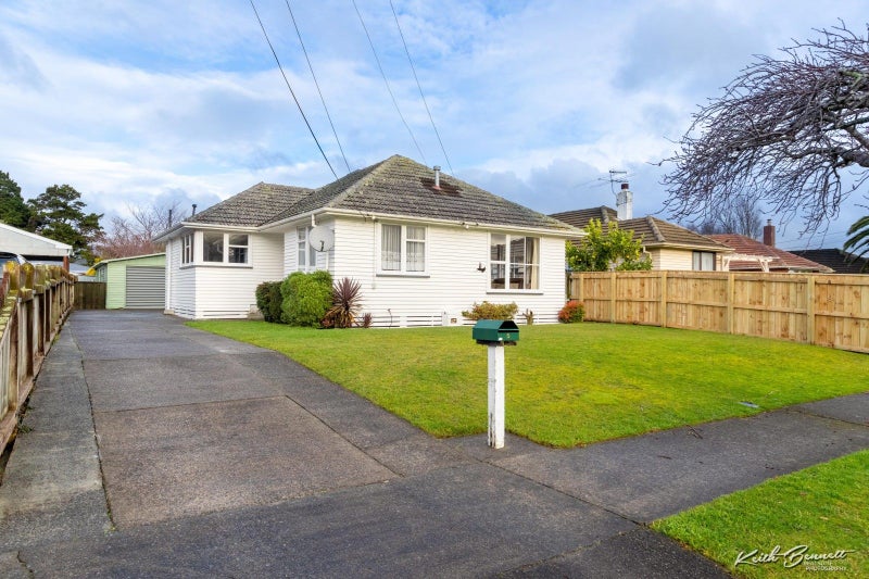 5 Mary Crescent, Elderslea, Upper Hutt - Carousel 21